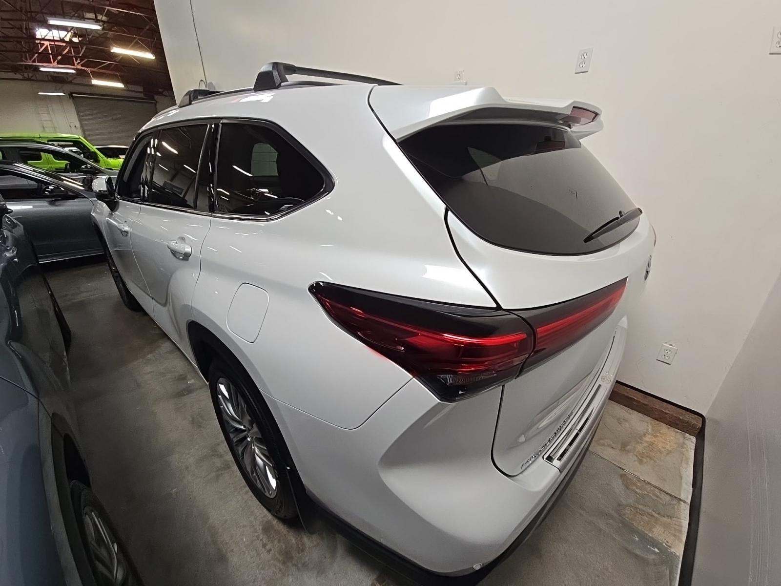 Toyota Platinum 2023 — photo 2