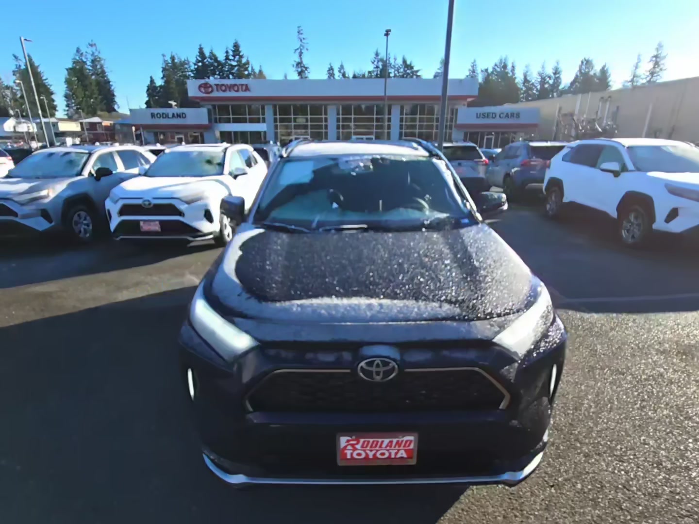 Toyota RAV4 2025 — photo 2