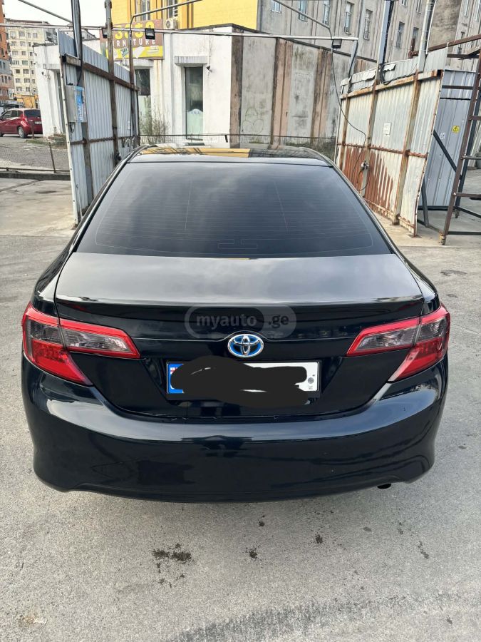 Toyota Camry 2013 — photo 2