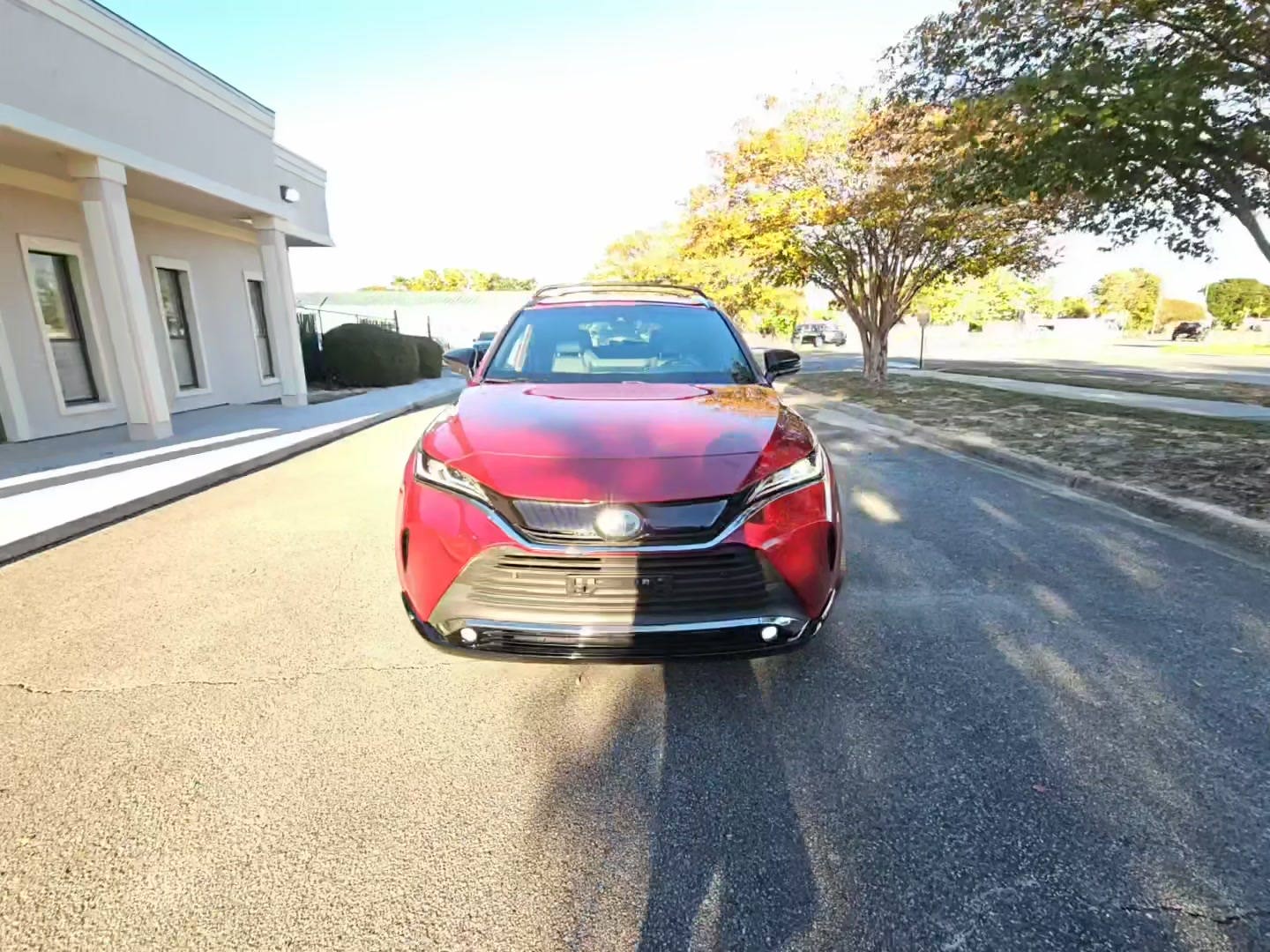Toyota Venza 2023 — photo 2