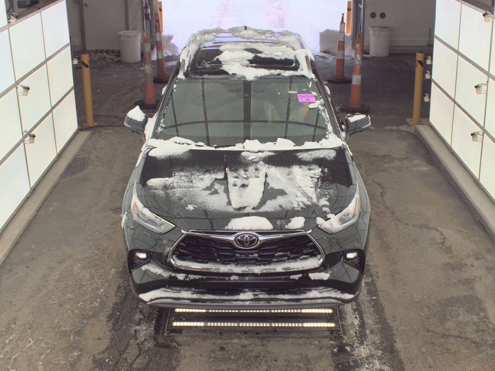 Toyota Highlander 2025 — photo 2