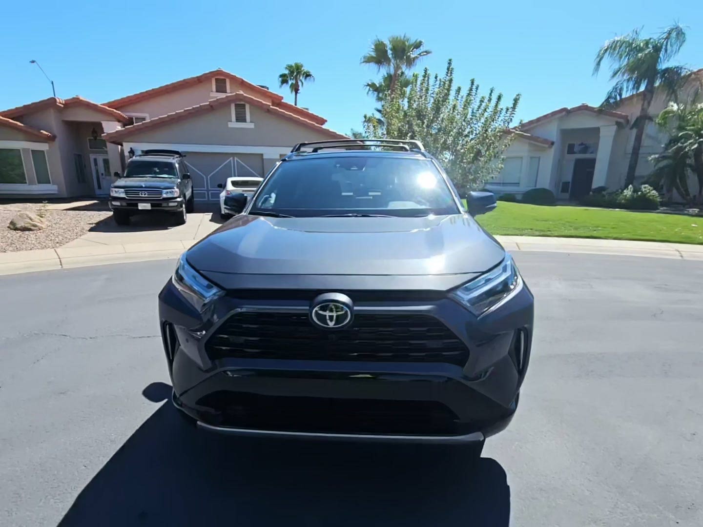 Toyota RAV 4 2025 — photo 2