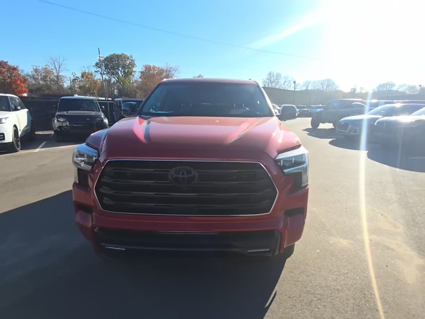 Toyota Sequoia 2024 — photo 2