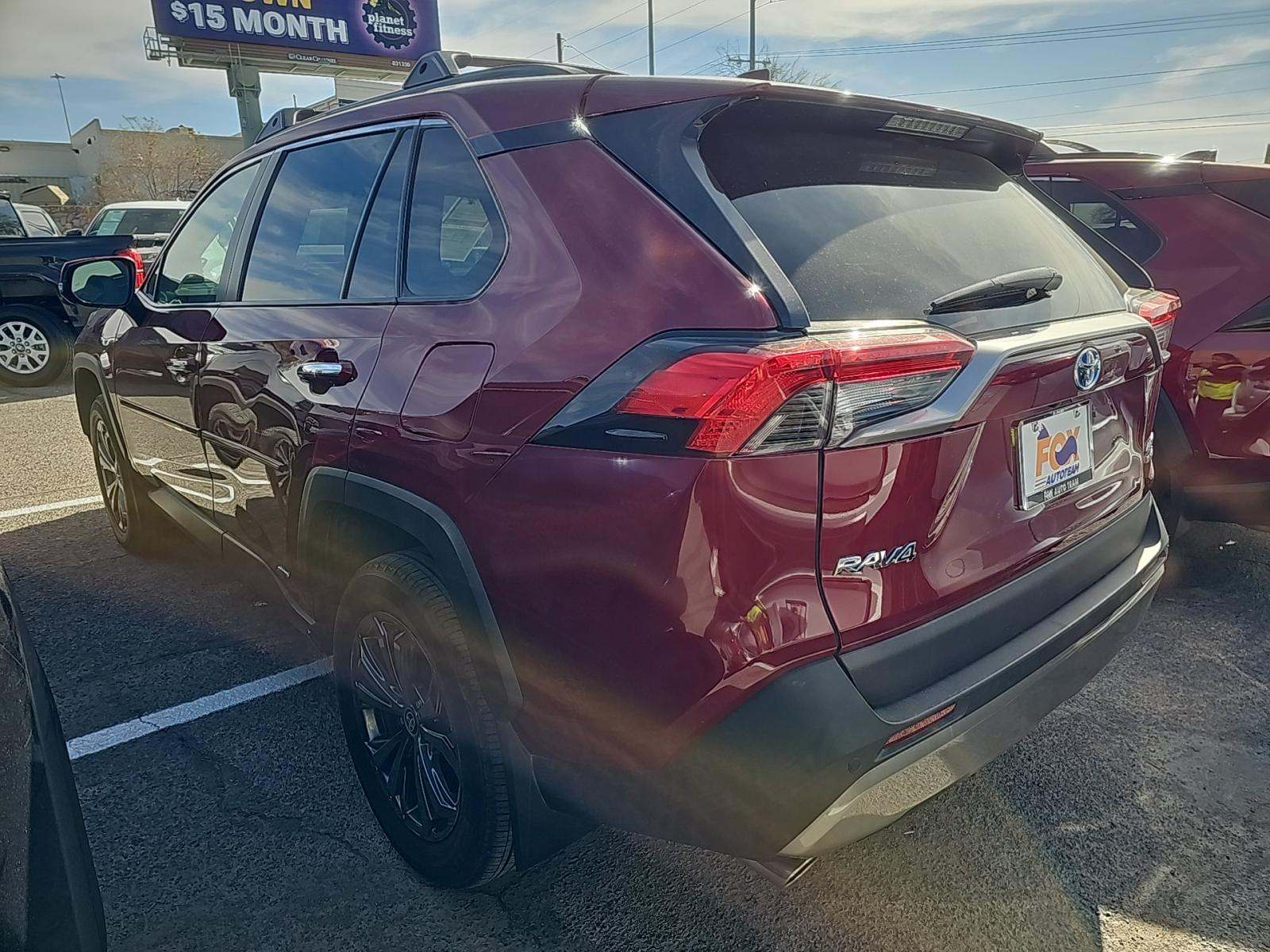 Toyota RAV4 2024 — photo 2