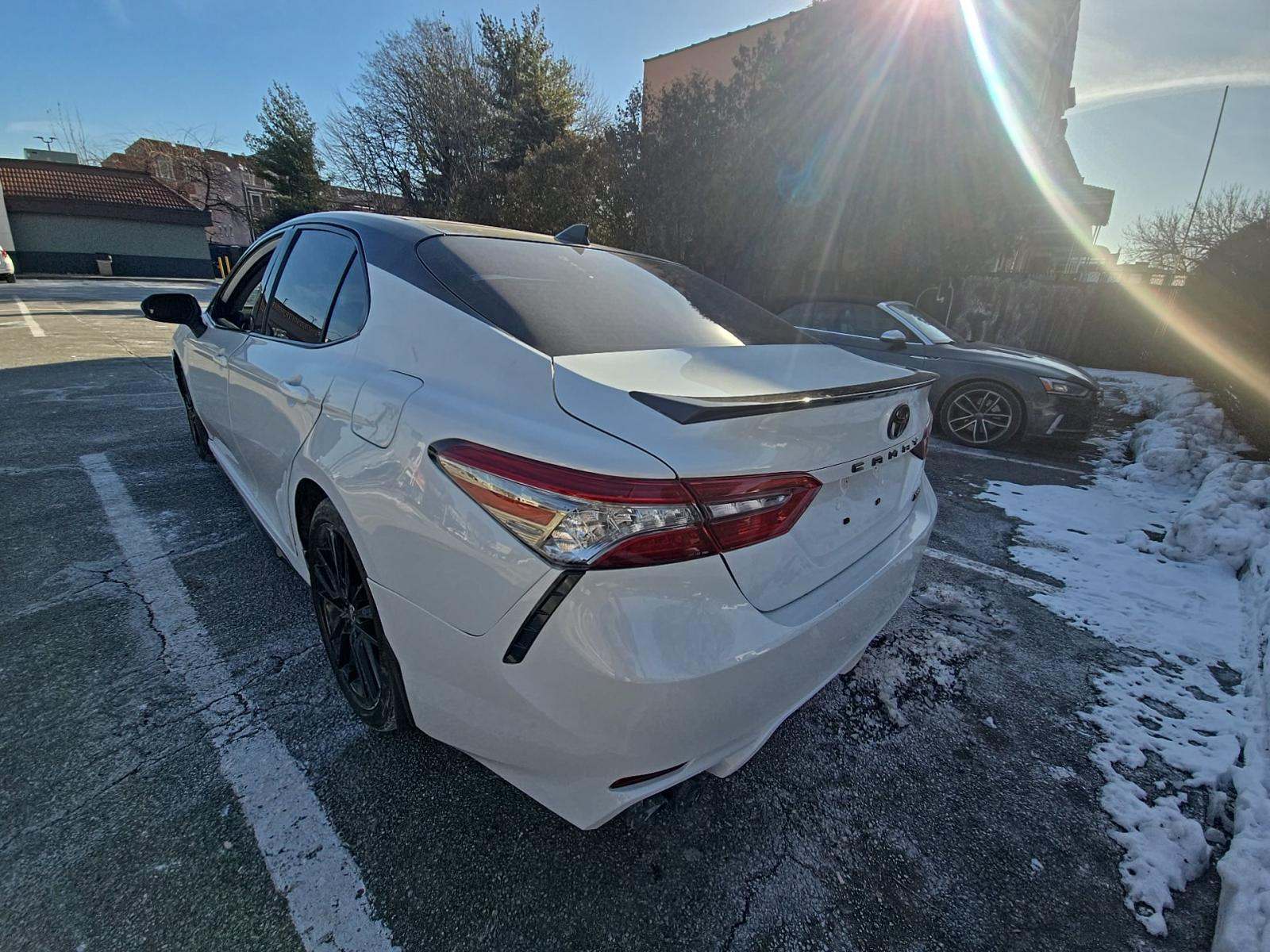 Toyota Camry 2024 — photo 2