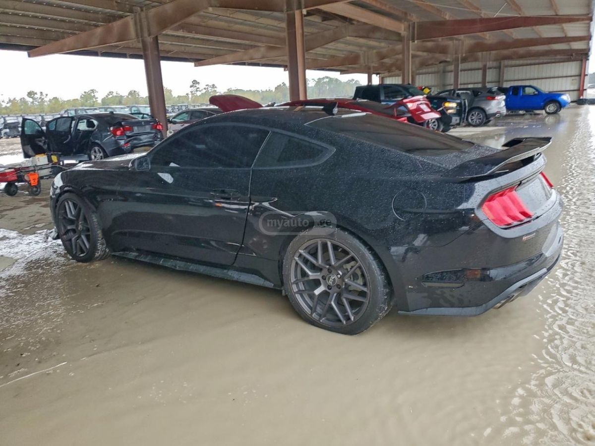 Ford Mustang 2021 — photo 2