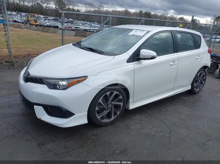 Toyota Yaris 2018 — photo 2