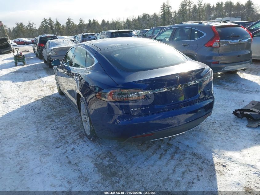 Tesla Model S 2015 — photo 2