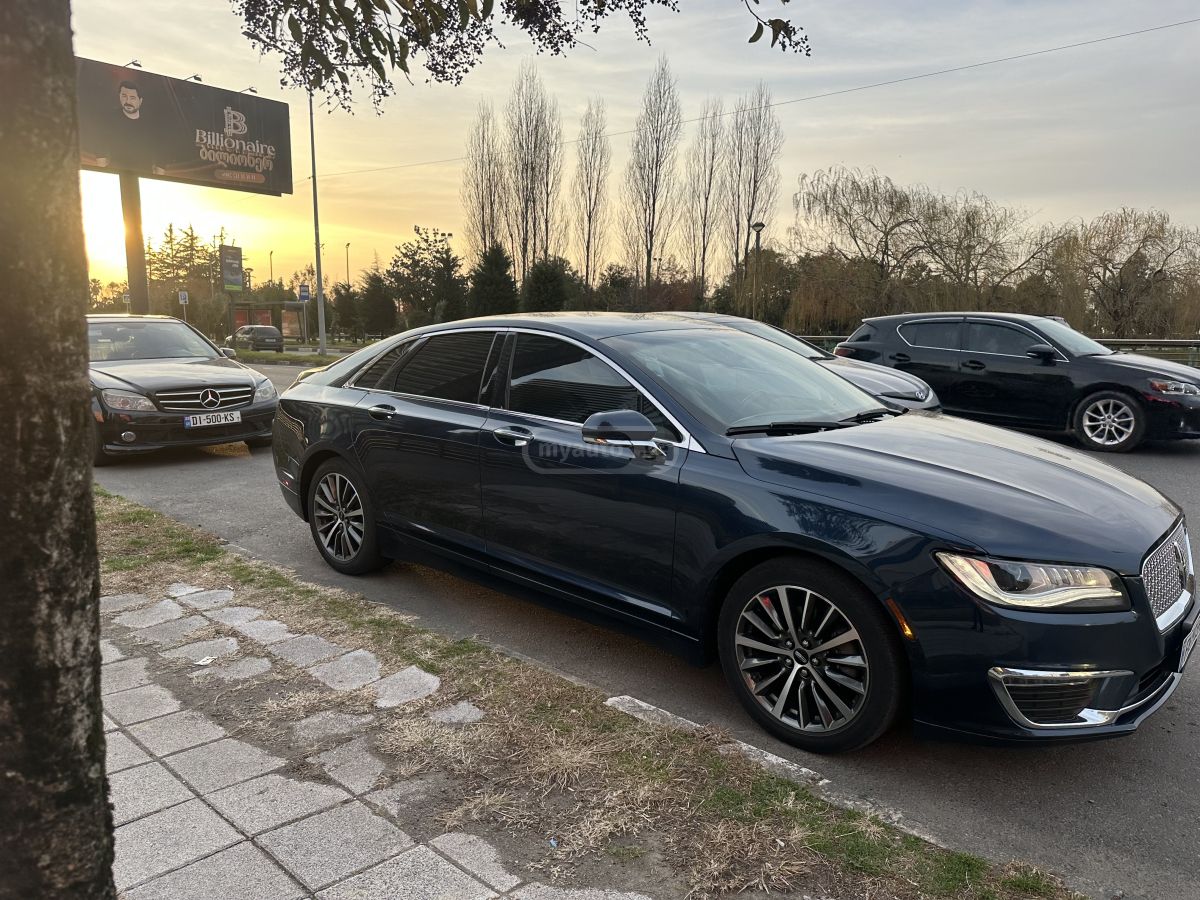 Lincoln MKZ 2017 — photo 2