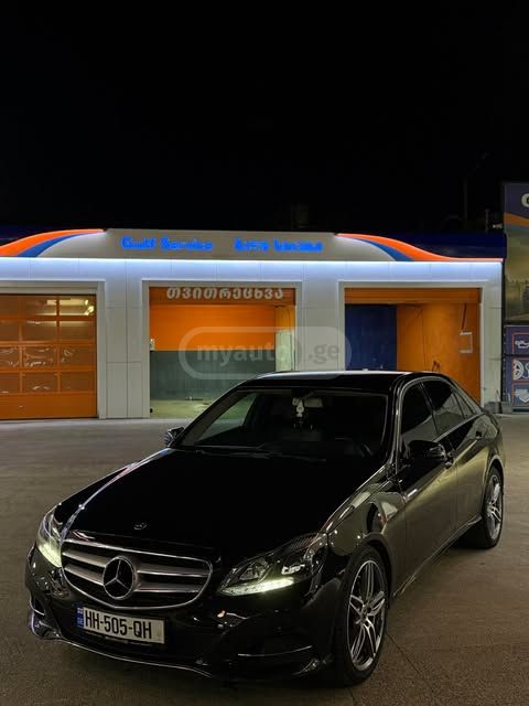 Mercedes-Benz E 200 2015 — photo 2