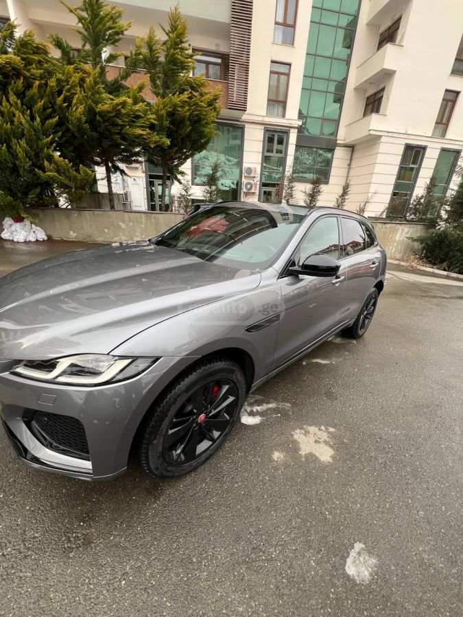 Jaguar F-Pace 2022 — photo 2