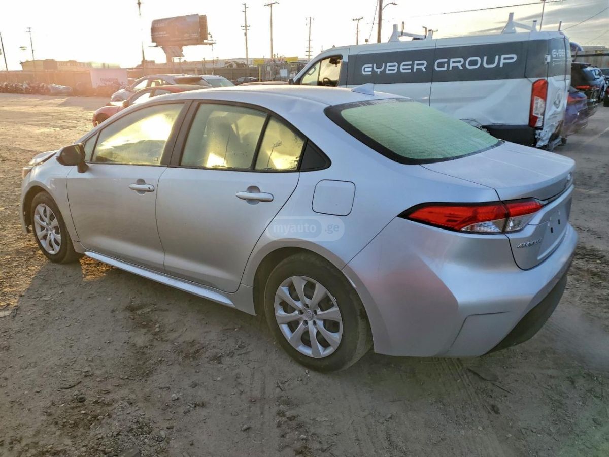 Toyota Corolla 2024 — photo 2
