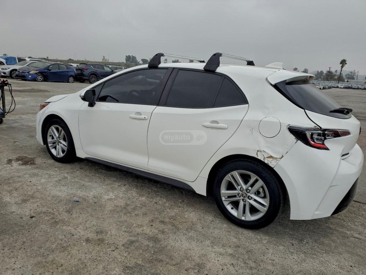 Toyota Corolla 2022 — photo 2