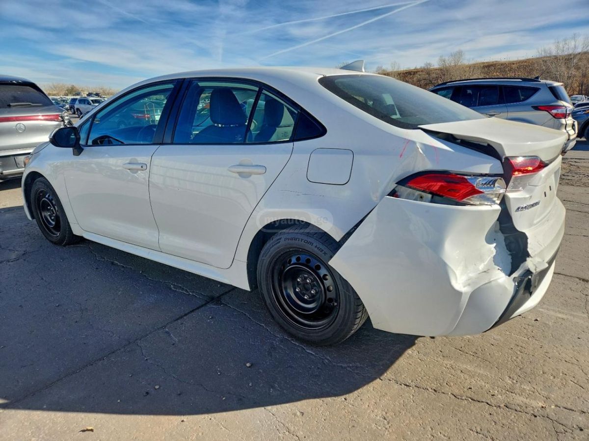 Toyota Corolla 2021 — photo 2