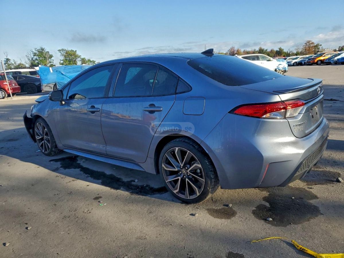 Toyota Corolla 2022 — photo 2