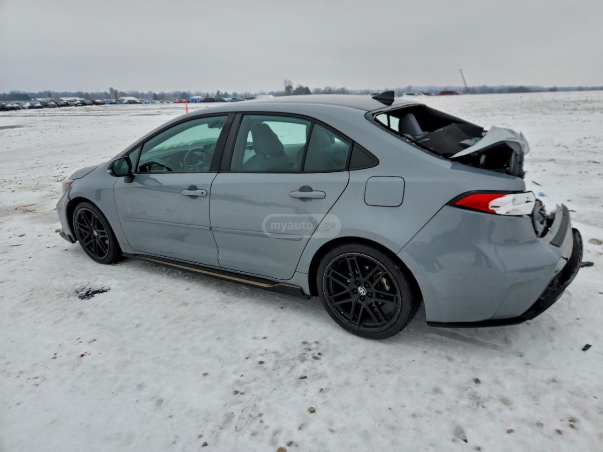 Toyota Corolla 2021 — photo 2