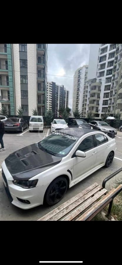 Mitsubishi Lancer