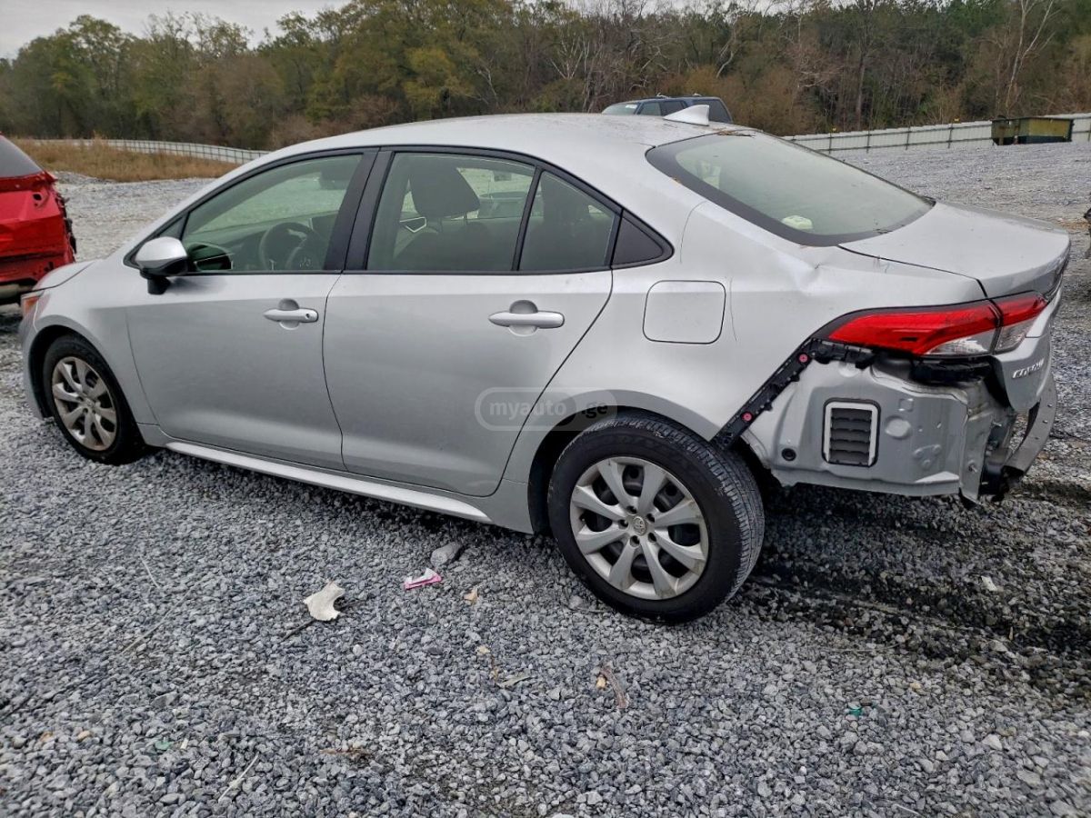 Toyota Corolla 2021 — photo 2
