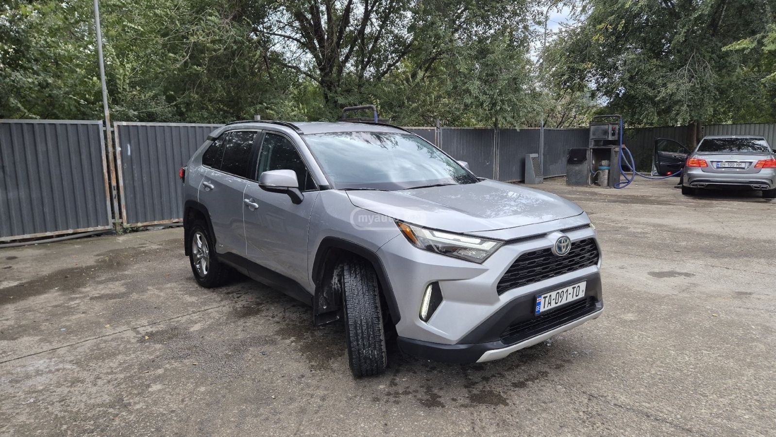 Toyota RAV4 2024 — photo 2