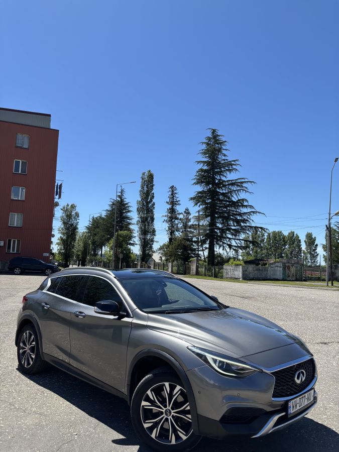 Infiniti QX30 2017 — photo 2