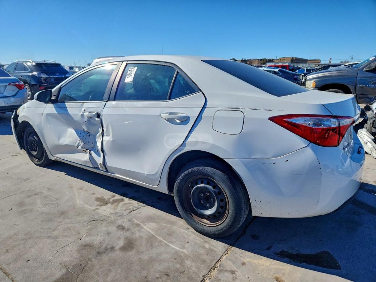 Toyota Corolla 2014 — photo 2