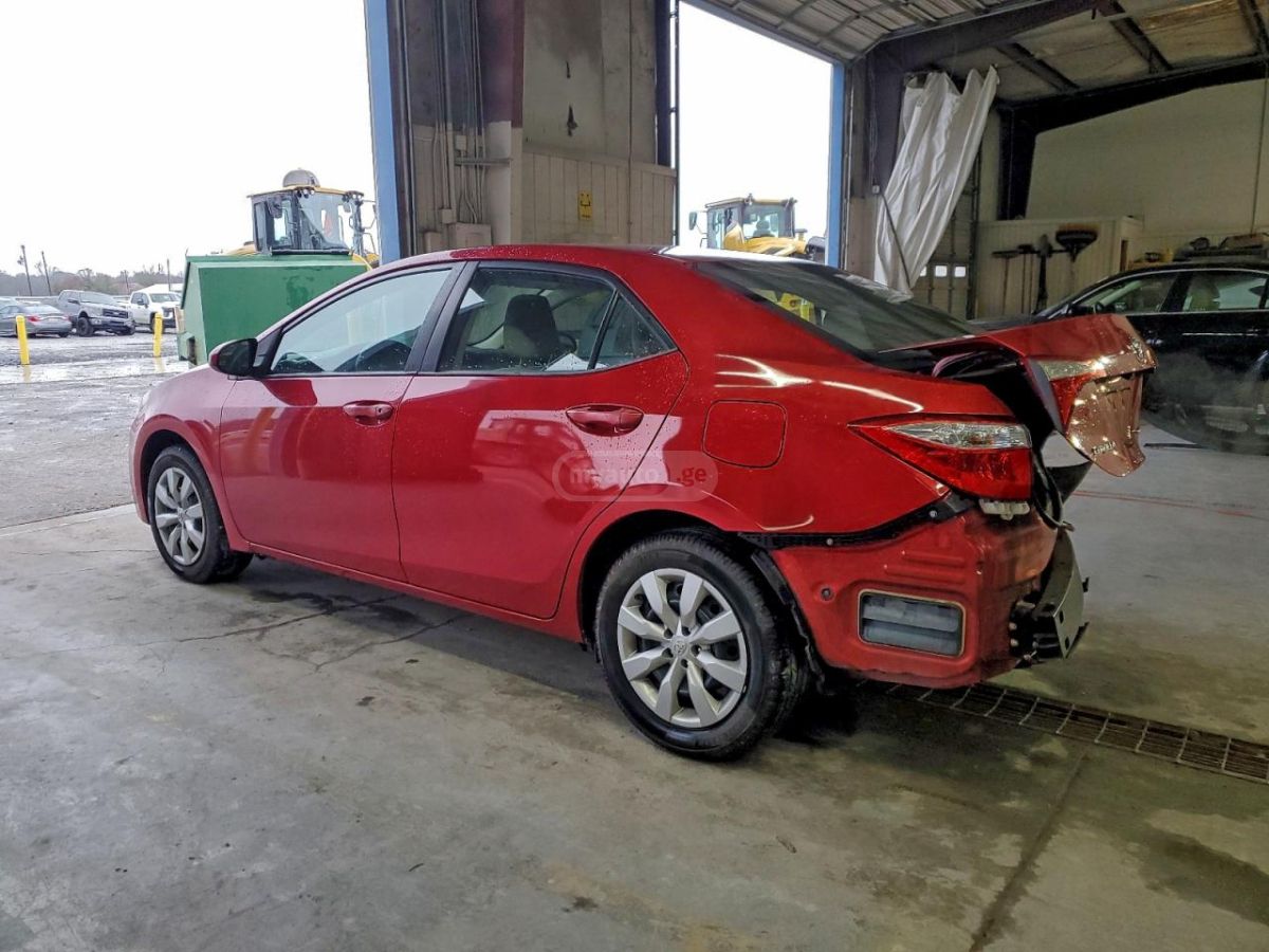 Toyota Corolla 2015 — photo 2