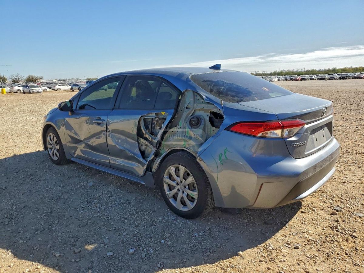Toyota Corolla 2021 — photo 2