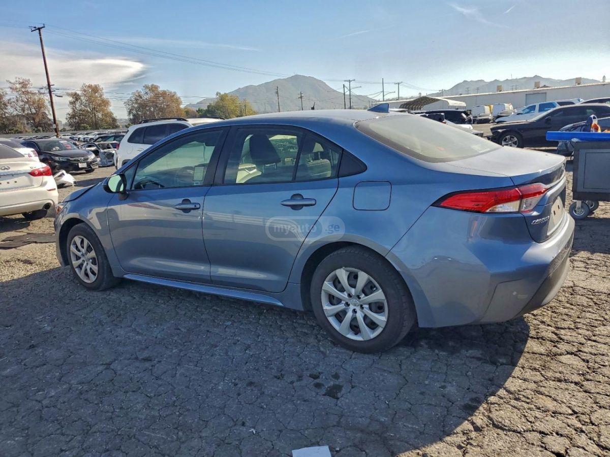 Toyota Corolla 2023 — photo 2