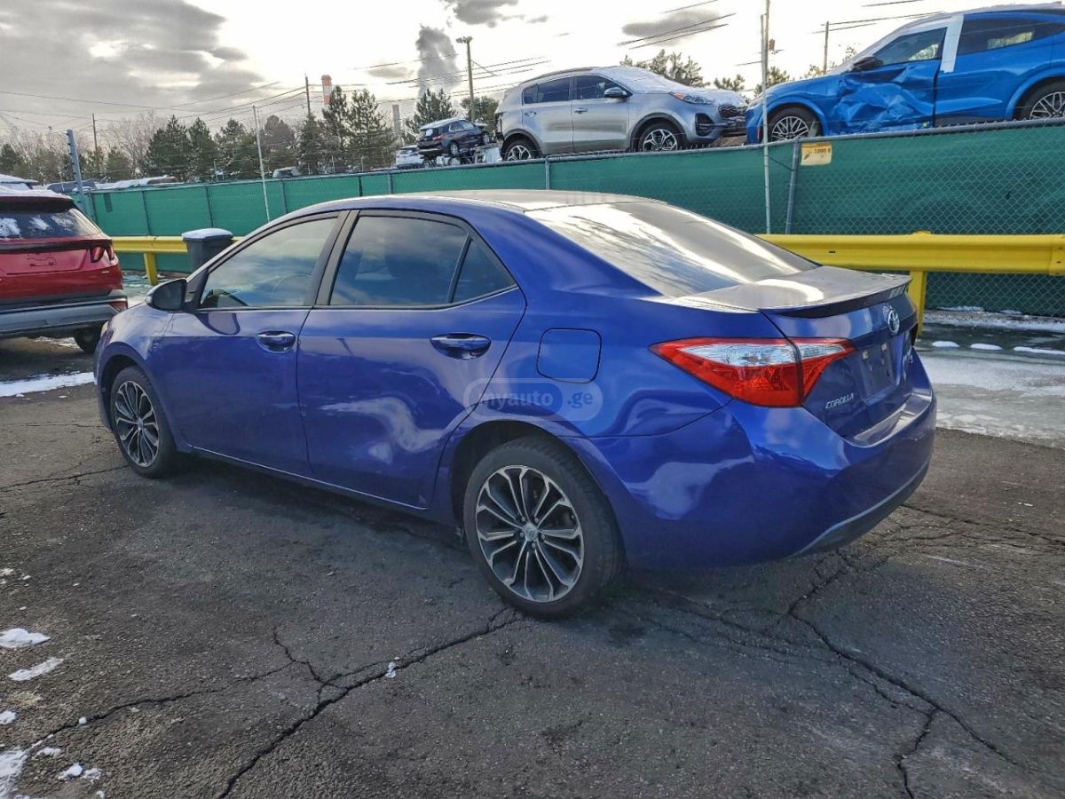 Toyota Corolla 2015 — photo 2