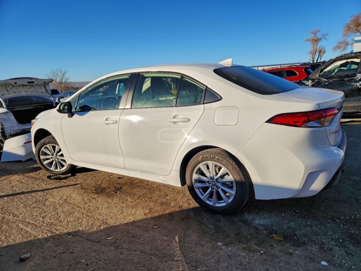 Toyota Corolla 2024 — photo 2