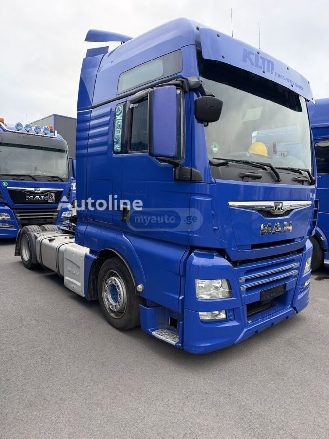 Isuzu TGX