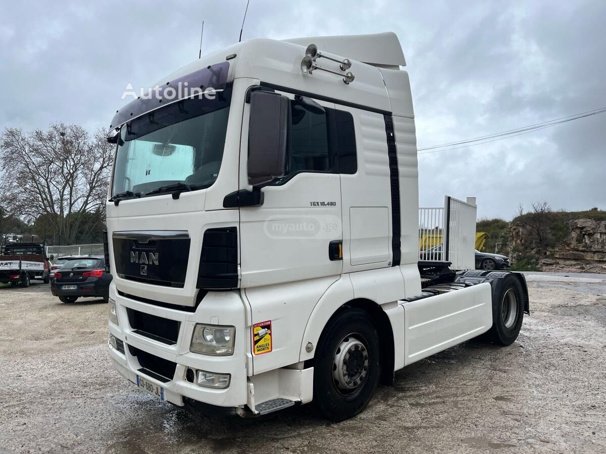 Isuzu TGX