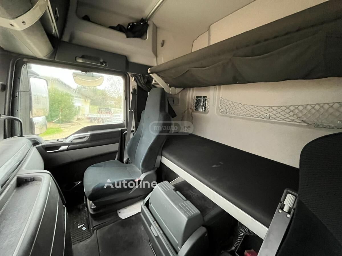 Isuzu TGX 2013 — photo 2