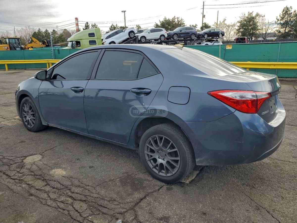 Toyota Corolla 2014 — photo 2