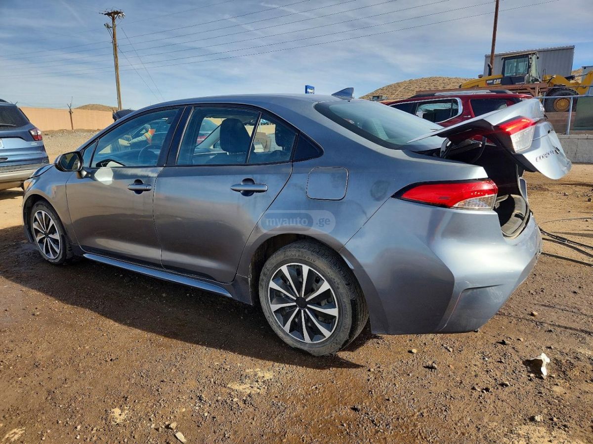 Toyota Corolla 2021 — photo 2