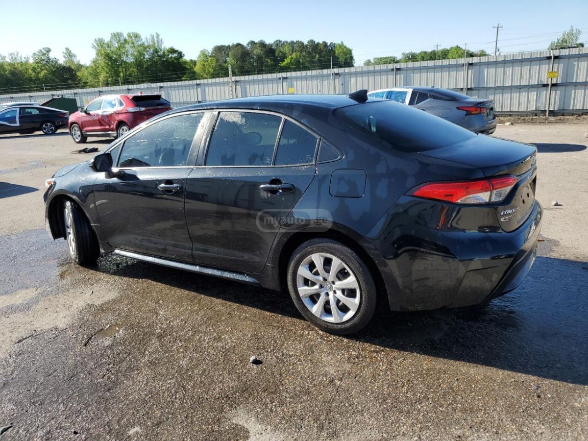 Toyota Corolla 2022 — photo 2