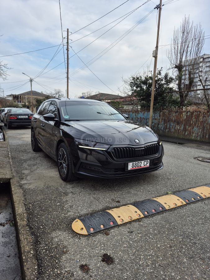 Skoda Octavia 2022 — photo 2