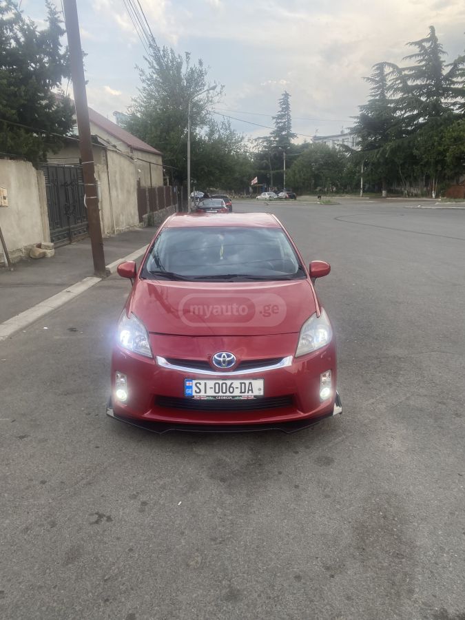Toyota Prius 2010 — photo 2