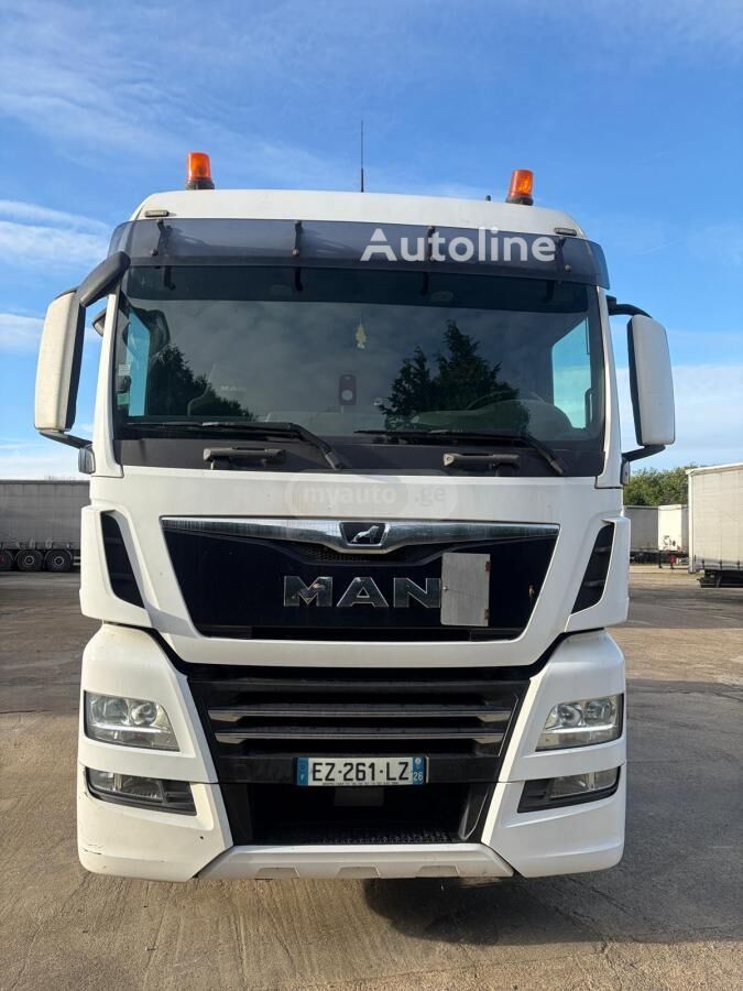 Isuzu TGX 2018 — photo 2