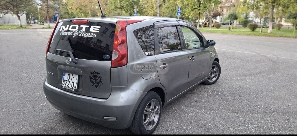 Nissan Note 2005 — photo 2