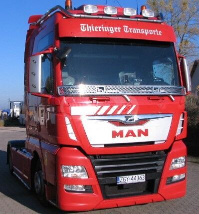 Isuzu TGX