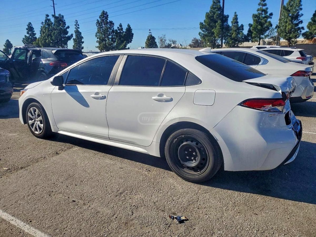 Toyota Corolla 2020 — photo 2