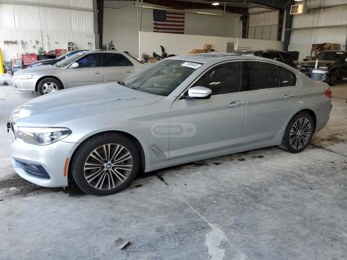 BMW 530