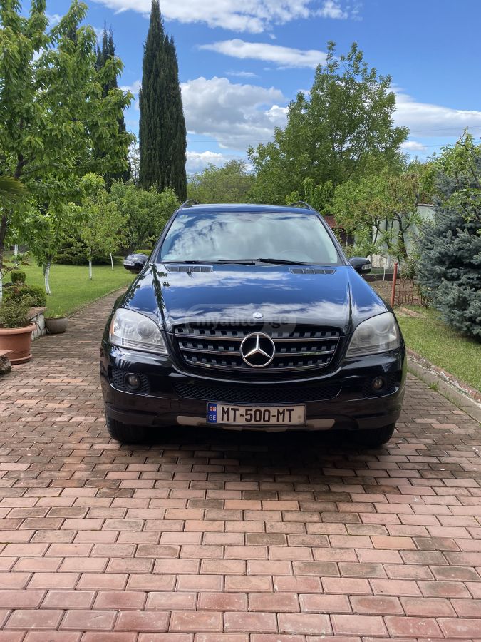 Mercedes-Benz ML 350