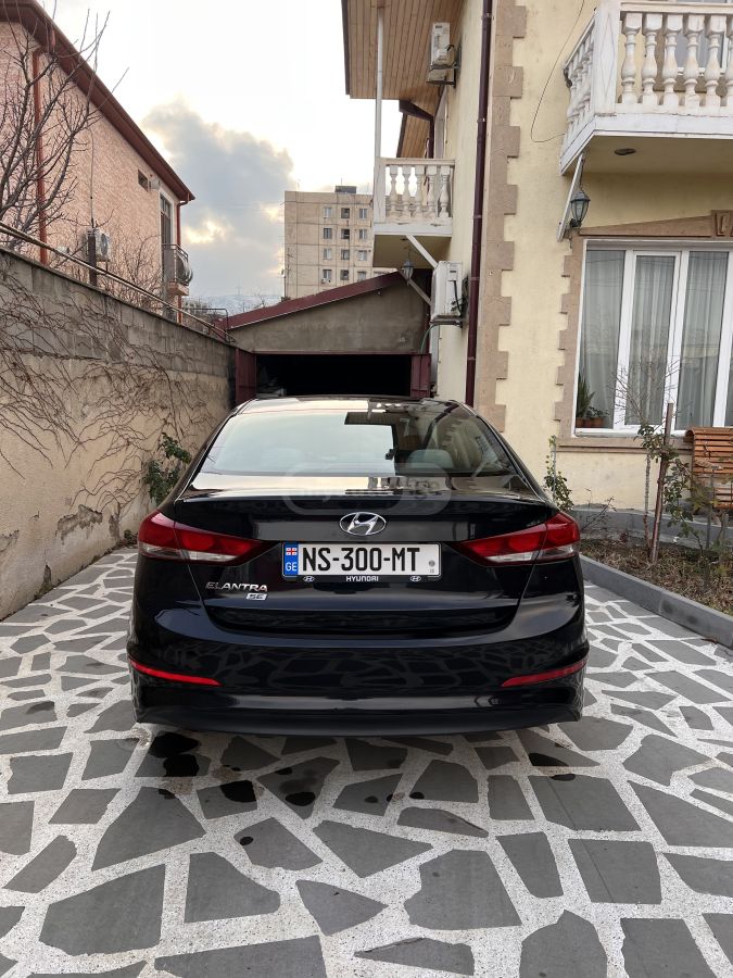 Hyundai Elantra