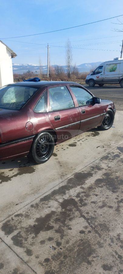Opel Vectra 1994 — photo 2