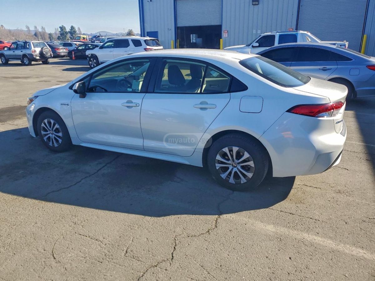 Toyota Corolla 2020 — photo 2
