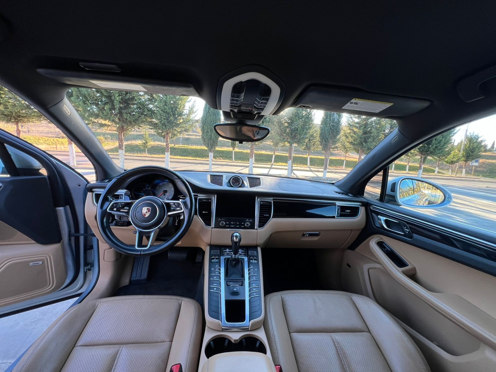 Porsche Macan 2017 — photo 2