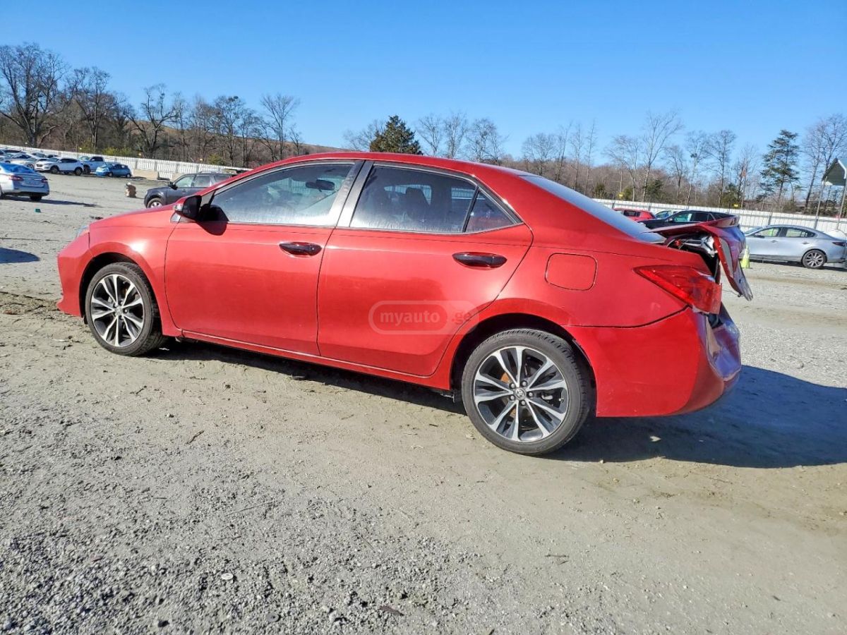 Toyota Corolla 2018 — photo 2