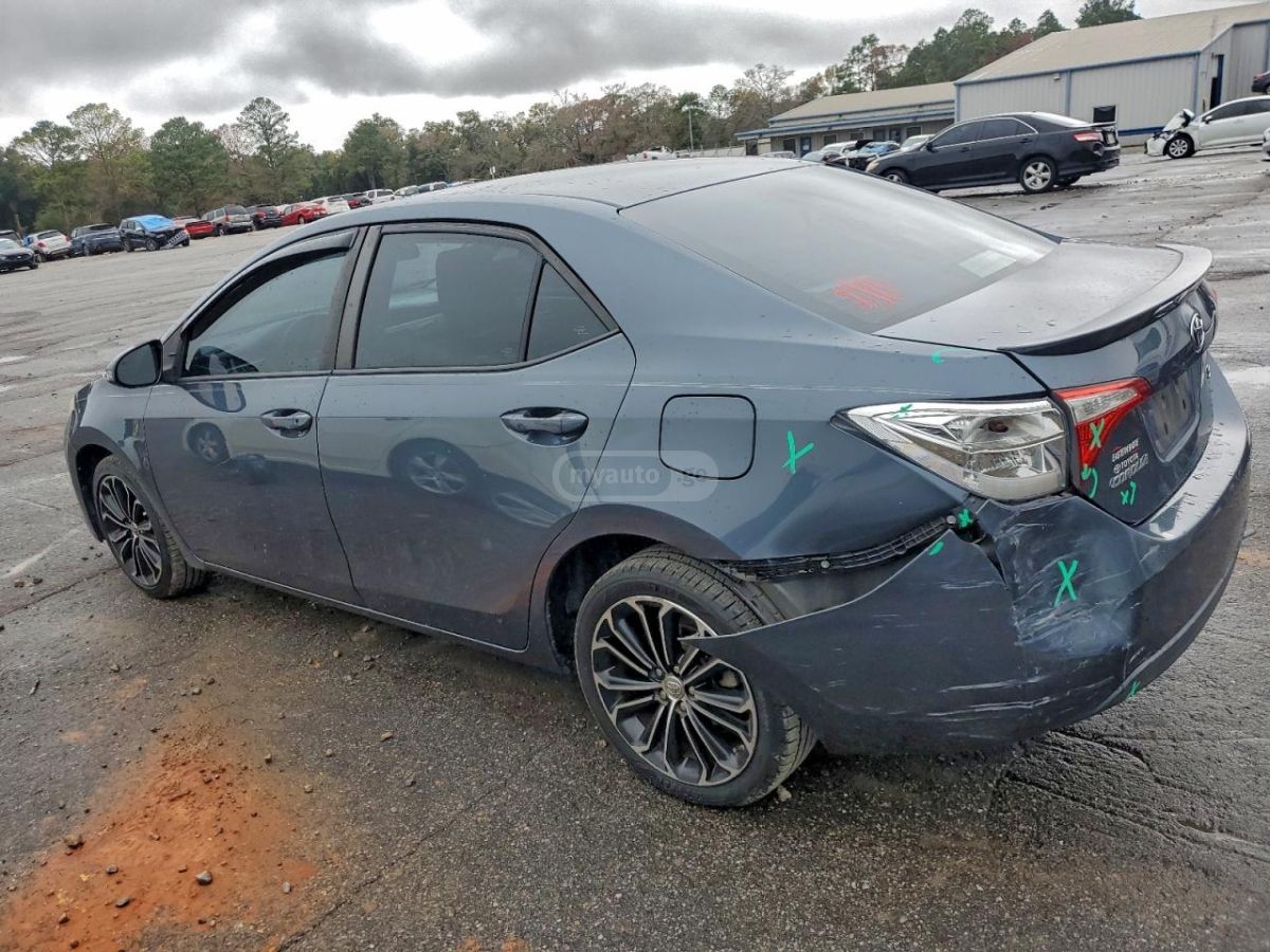 Toyota Corolla 2015 — photo 2